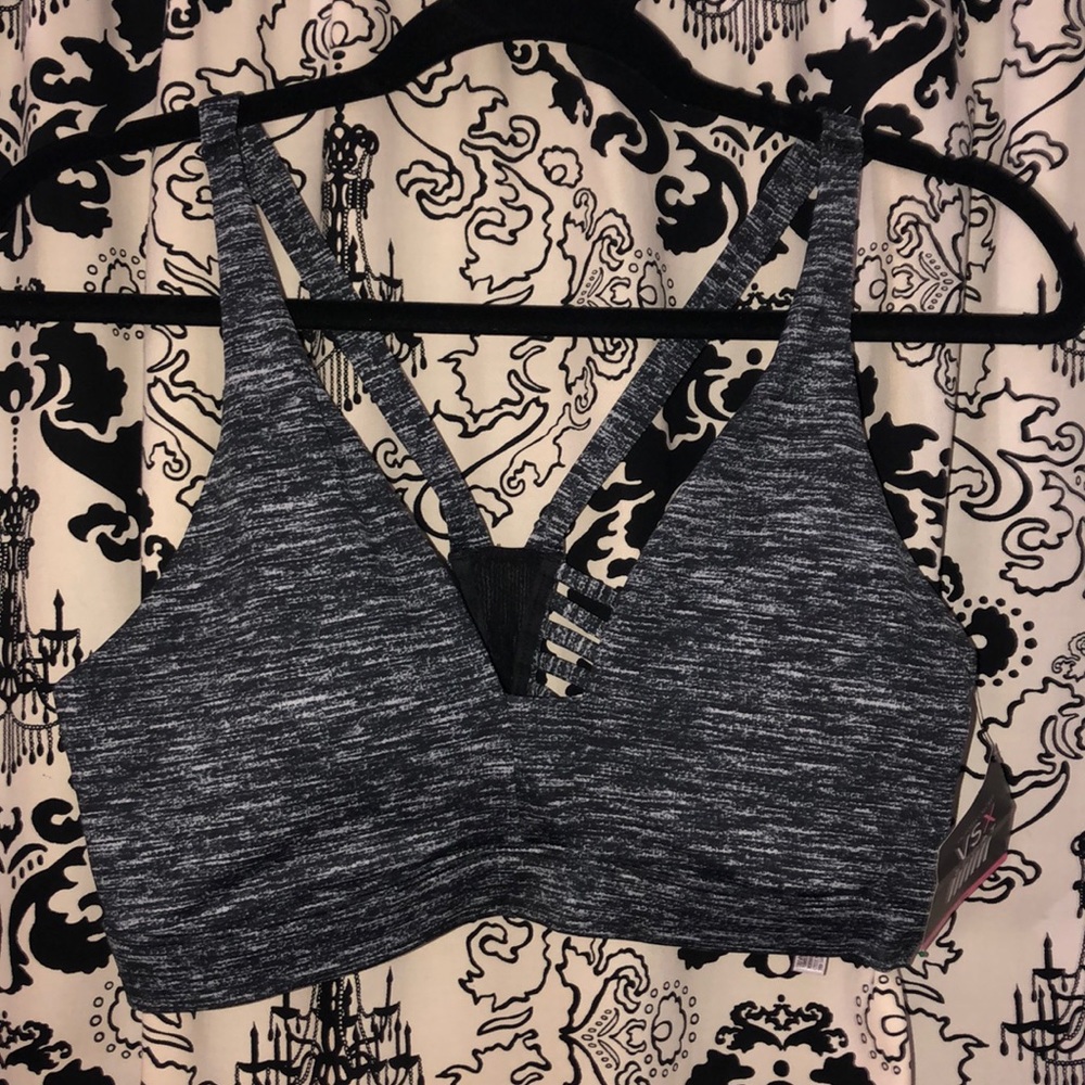 NWT: Victoria Secret Sports bra